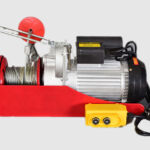 Small electric hoist for household use